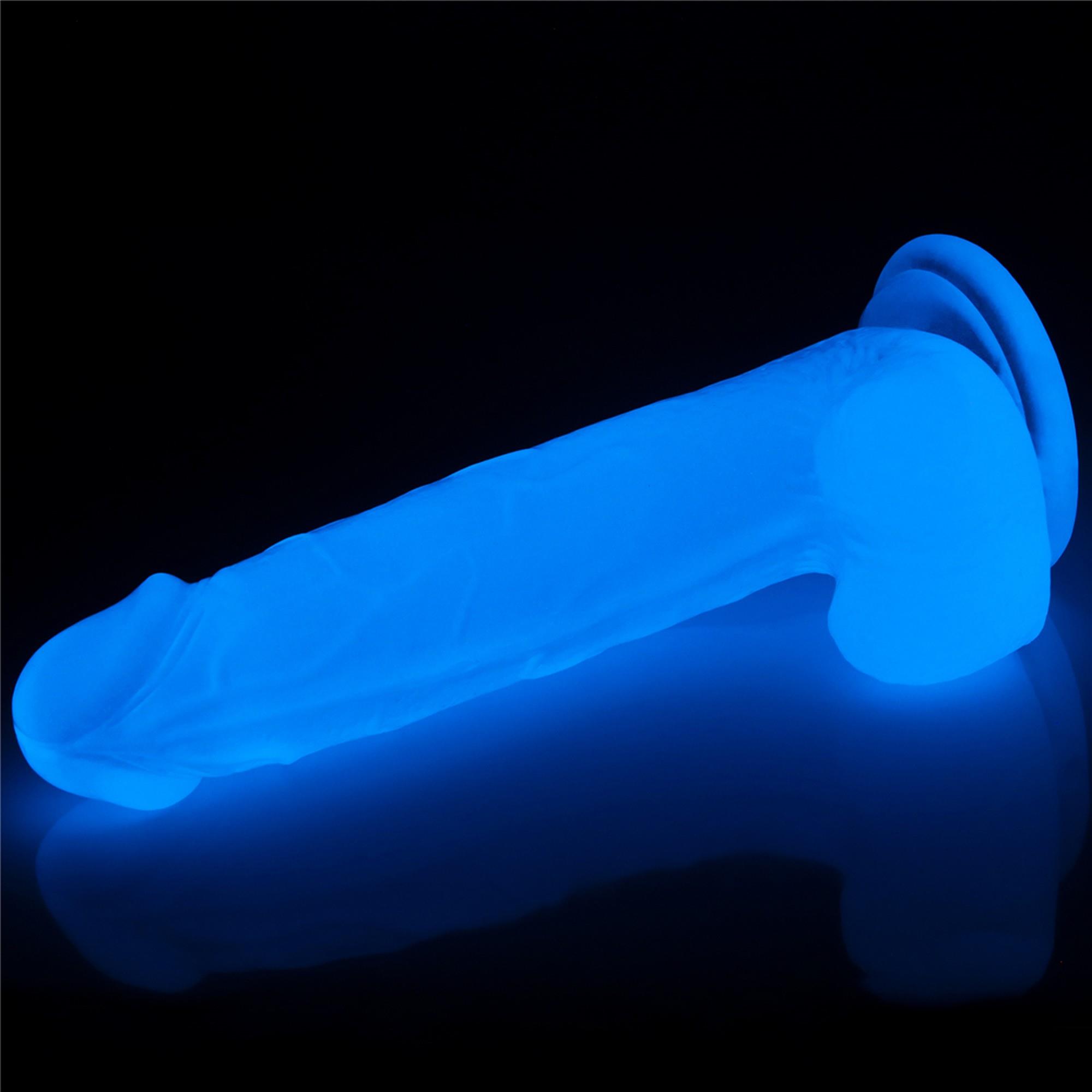 Neonowe dildo LoveToy Lumino Play, 19 cm (niebieski) Neonowe dildo LoveToy Lumino Play, 19 cm (niebieski)